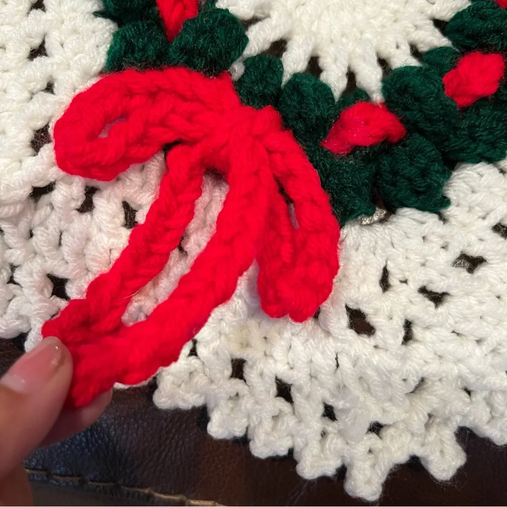 Handmade Festive Christmas Afghan Holiday Wreath Crochet Blanket Red Green White